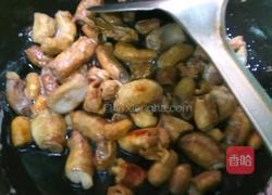 肥肠排骨汤的做法图解1