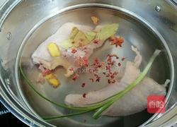 凉拌鸡丝的做法图解1