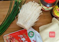 金针菇豆皮卷的做法图解2