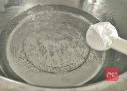 金针菇豆皮卷的做法图解4