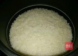 甜酒的做法图解1