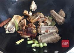 排骨炖松茸的做法图解6