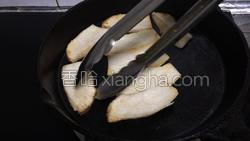 杏鲍菇煎鸡胸肉的做法图解8