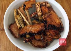 土茯苓猪骨汤的做法图解2