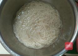 炒挂面的做法图解2