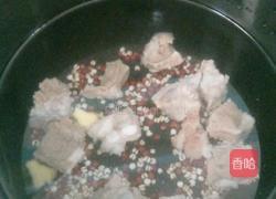 红豆薏米排骨汤的做法图解6