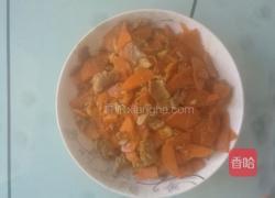 胡萝卜炒肉的做法图解7