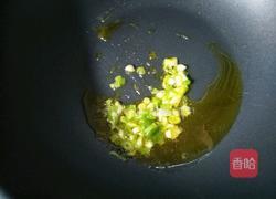 秋葵炒腊肠的做法图解6