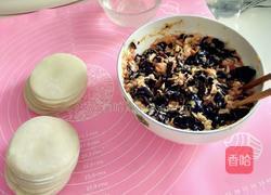 包虾米鱼形饺的做法图解7