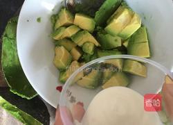 牛油果蜂蜜奶昔的做法图解6