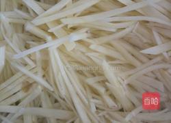 土豆丝炒木耳的做法图解5