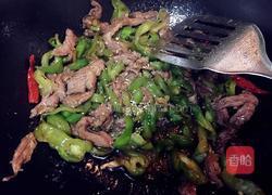 青椒炒牛柳的做法图解5