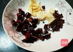 辣炒干巴牛肉的做法图解1