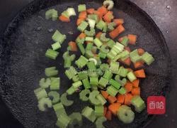 凉拌五香花生的做法图解3