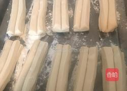 香酥油条的做法图解3