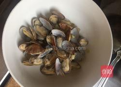 蛤蜊豆腐海带汤的做法图解7