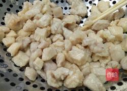油爆鸡丁的做法图解2