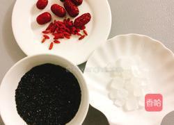 黑米粥的做法图解1