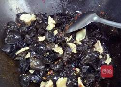 木耳炒肉片的做法图解8