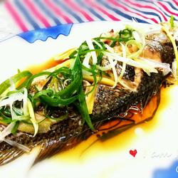 清蒸海鲈鱼的做法[图]