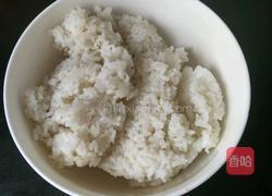 五彩蛋炒饭的做法图解2