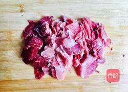 秋葵炒肉的做法图解2