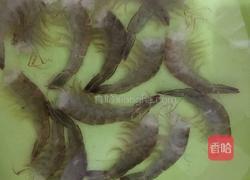 丝瓜炒虾仁的做法图解1