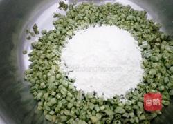 豇豆蒸疙瘩的做法图解3