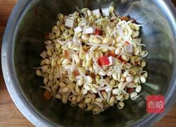 黄豆芽拌双丁的做法图解5