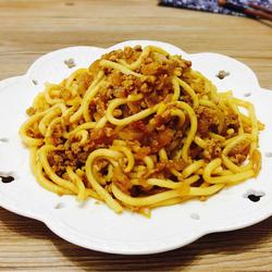 碎猪肉炒乌冬面的做法[图]