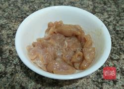 丝瓜肉片汤的做法图解3