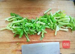 芹菜拌黄豆芽的做法图解3