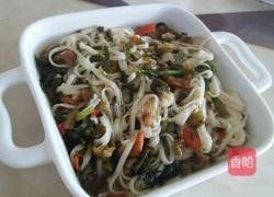 腊肉 酸菜面条的做法图解15