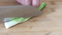 通草炖猪蹄的做法图解4