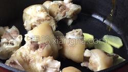 通草炖猪蹄的做法图解16