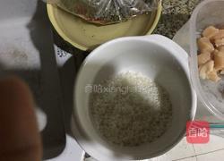 鸡胸肉闷饭的做法图解2