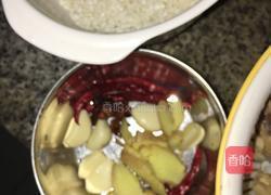 土豆鸡腿闷饭的做法图解1