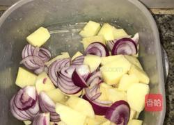 土豆鸡腿闷饭的做法图解2
