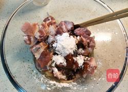 美极排骨烩白菜的做法图解1