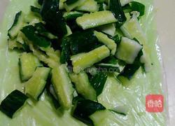 爽脆麻辣青瓜的做法图解3