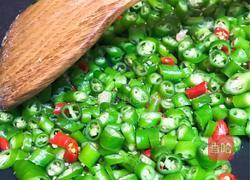 擂辣椒炒皮蛋的做法图解4