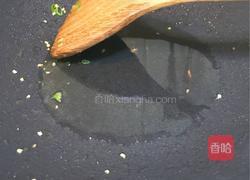 擂辣椒炒皮蛋的做法图解7