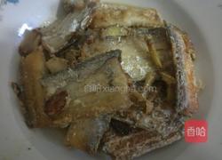 香煎带鱼的做法图解4