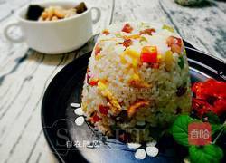 腊肠菜丁蛋炒饭的做法图解9