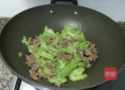 苦瓜炒牛肉的做法图解11