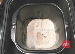 豆沙面包圈的做法图解2