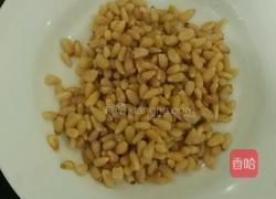 松仁玉米的做法图解2