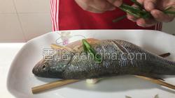 清蒸鲈鱼的做法图解10
