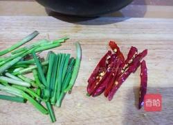 爆炒茧蛹的做法图解3