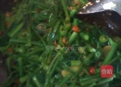 炒佛手瓜尖的做法图解2